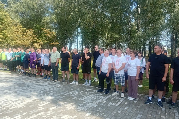 Футбольный турнир в честь 80-летия Великой Победы и Дня народного единства! Футбольный турнир в честь 80-летия Великой Победы и Дня народного единства!